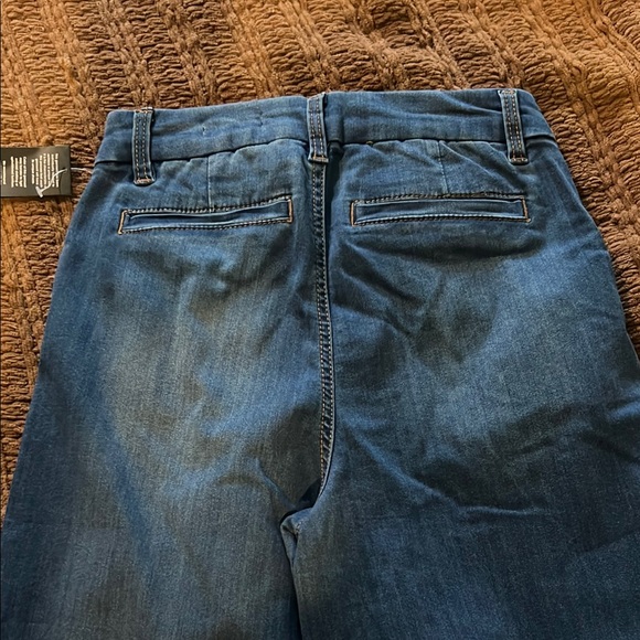 High Rise Blue Jeans - Picture 3 of 3